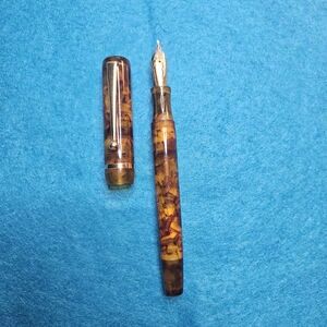 Amber Marbled Fountain Pen with Gold Clip